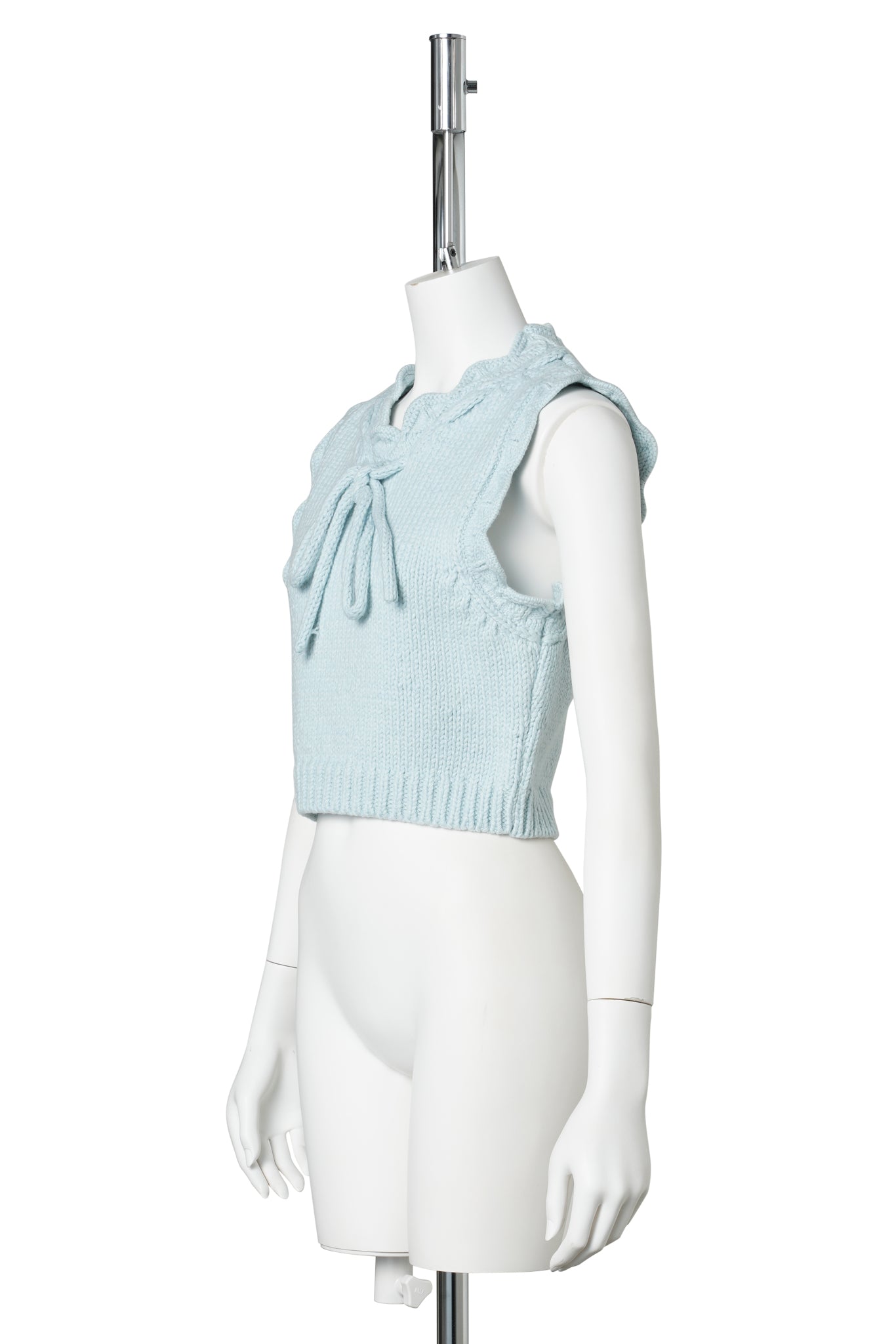 SLEEVELESS CROP TOP / PALE BLUE