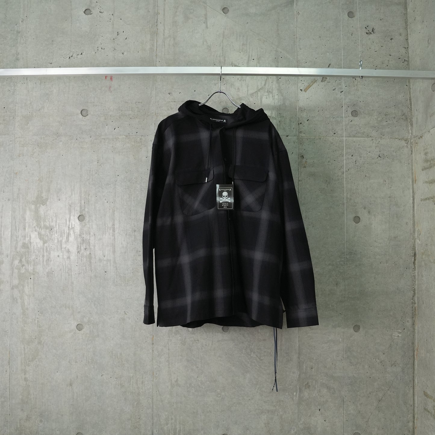 SH012 / 691:BLACK PLAID