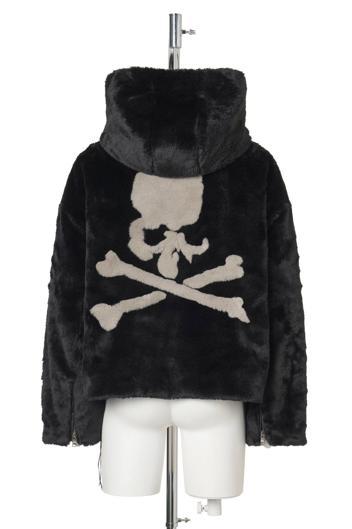 BL022 / 012:BLACK