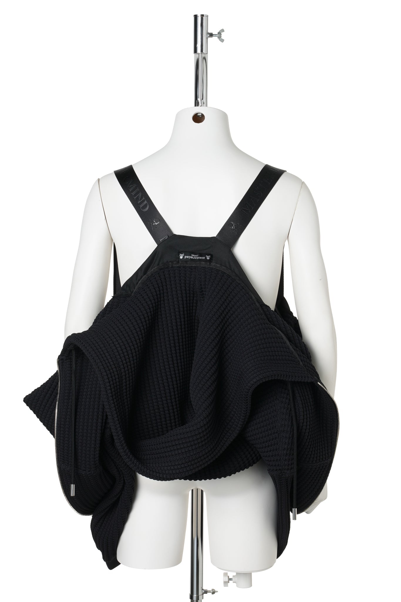 BL038 / 012:BLACK