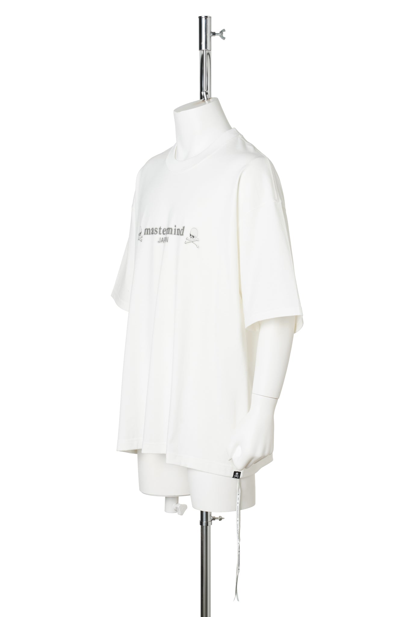 TS099 / 001:WHITE