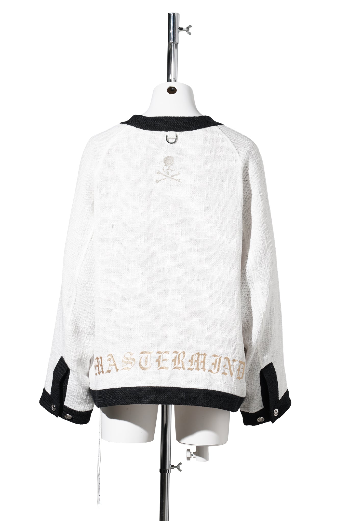 BL019 / 201:WHITE x BLACK