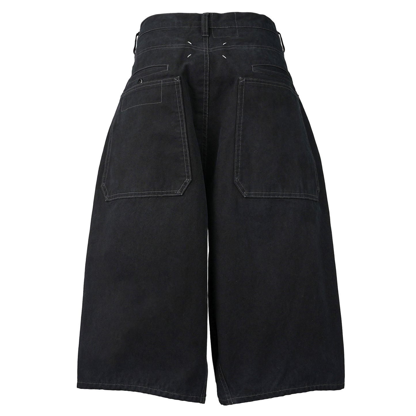 SHORT / 900