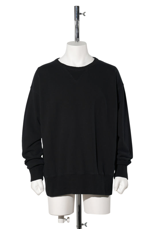 SWEATSHIRT / 900