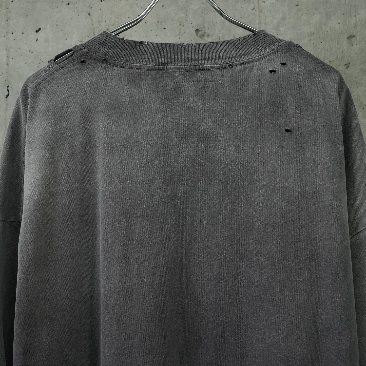 BLEACHED HUGE TEE / BLACK