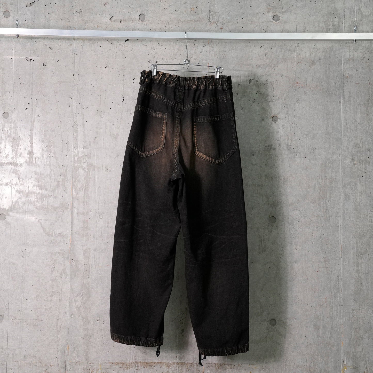 AMATEUR SEWN JEANS / BLACK