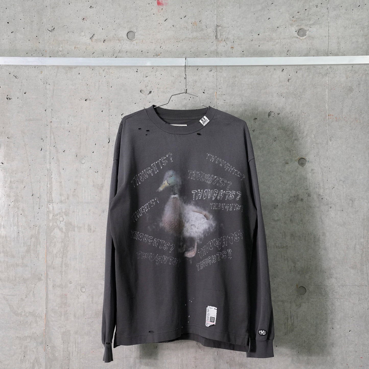 DISTRESSED LS TEE / BLACK