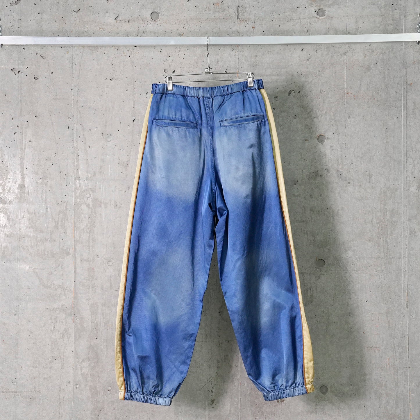 AGED TROUSERS / NAVY