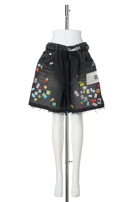 DENIM HUGE DETAIL SHORTS WITH PRICE TAG / BLACK