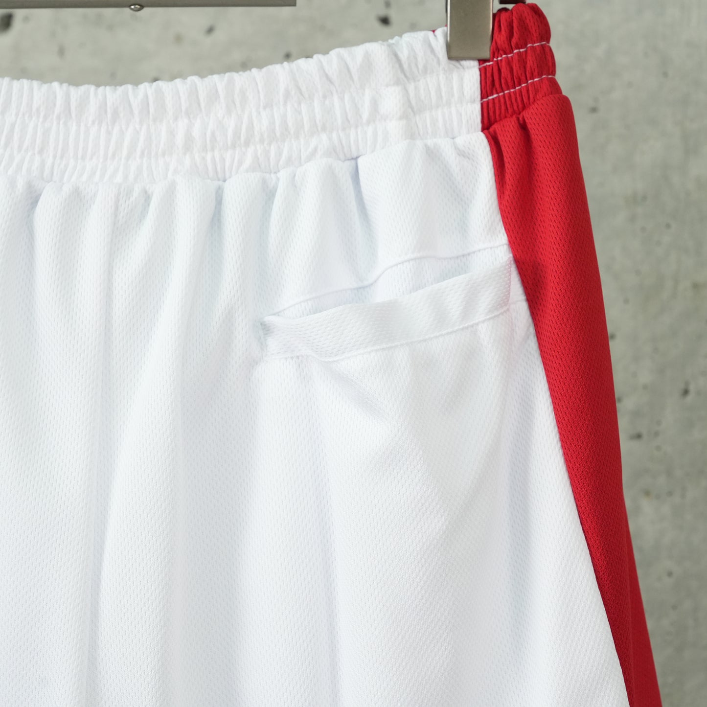 SUCKER SHORTS / WHITE/RED