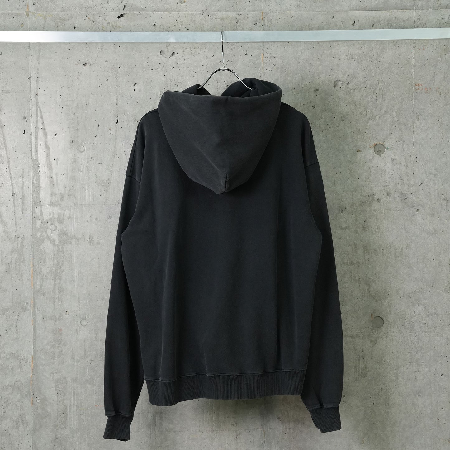 CLASSIC HOODIE / BLACK