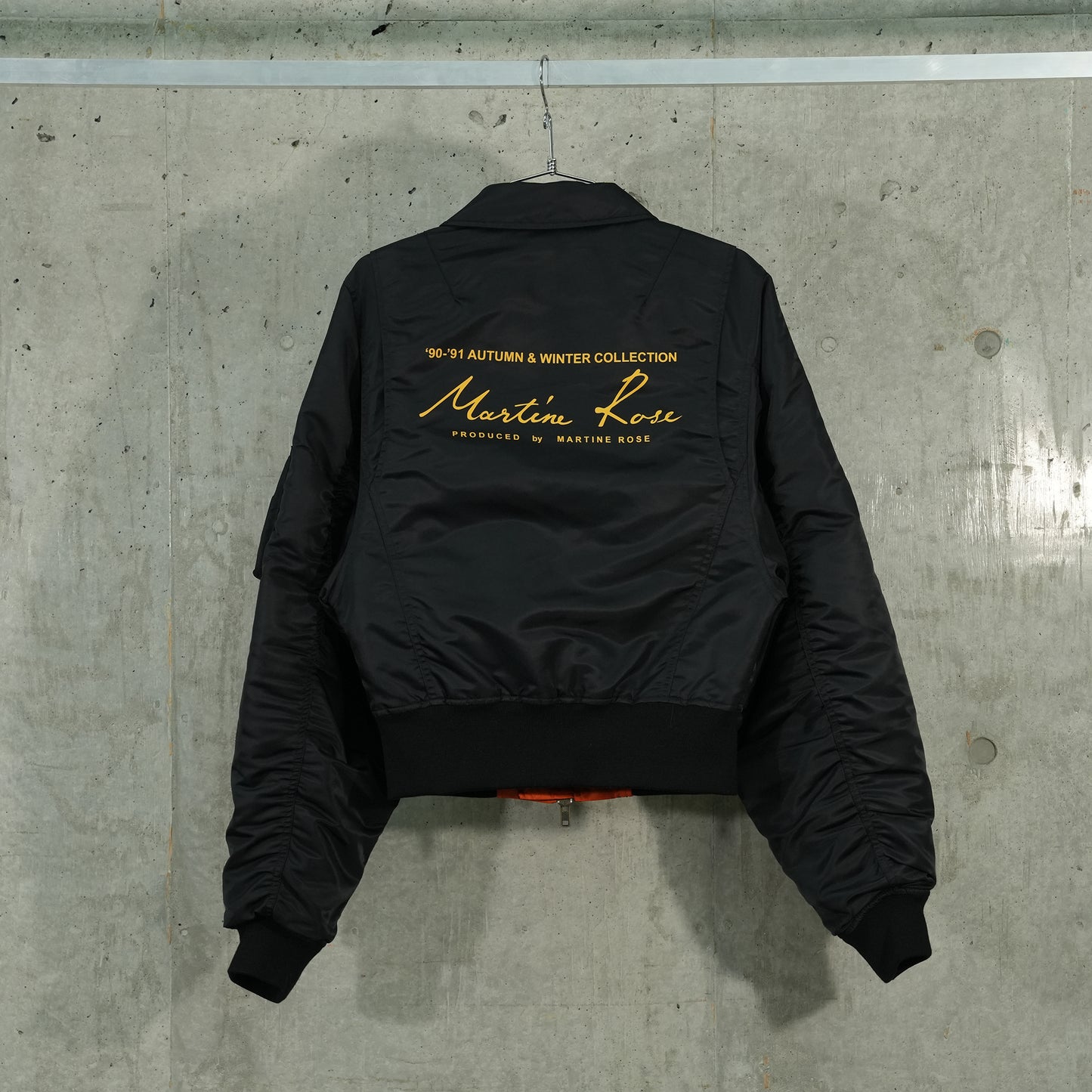 SHRUNKEN BOMBER / BLACK