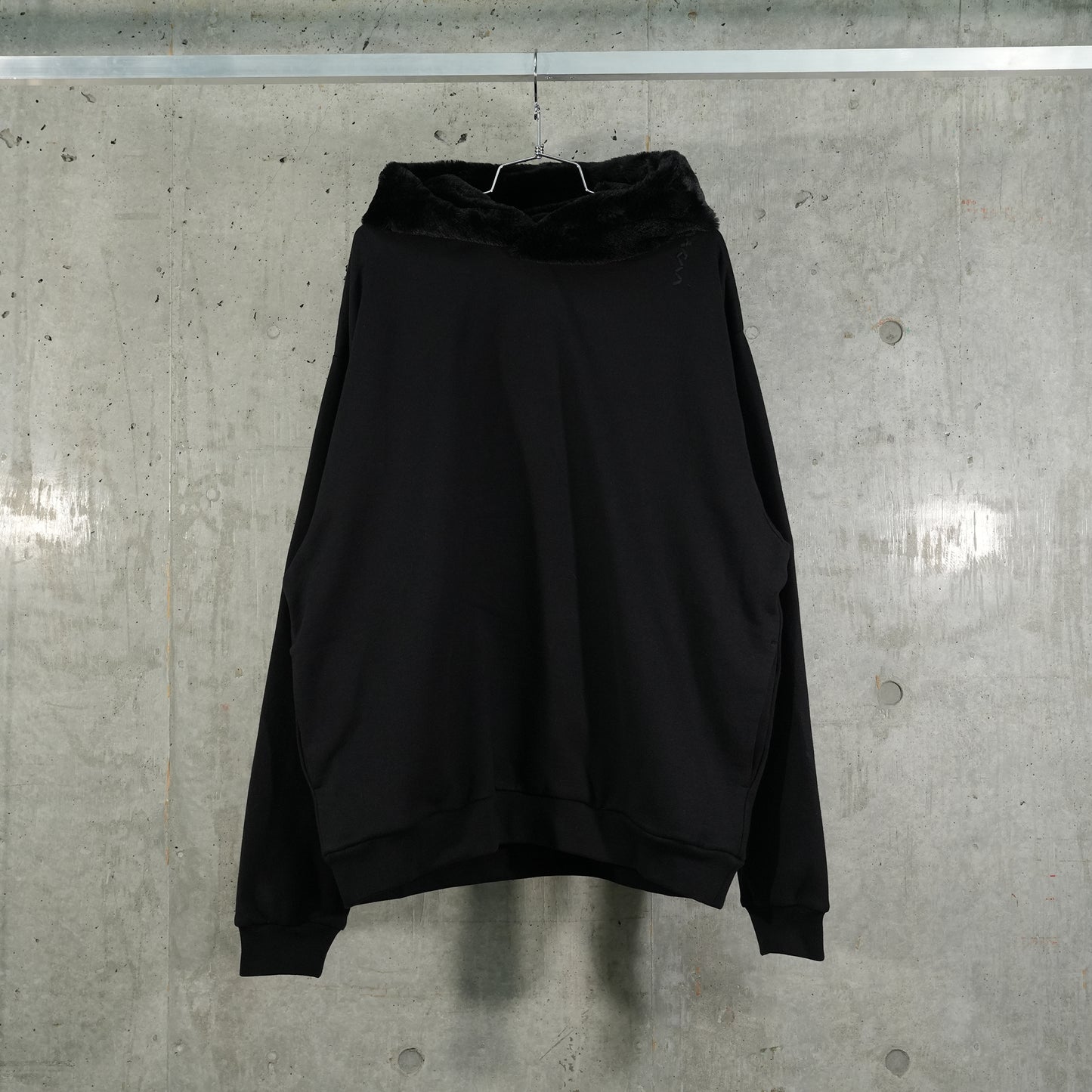 SWEATSHIRT / 00N99