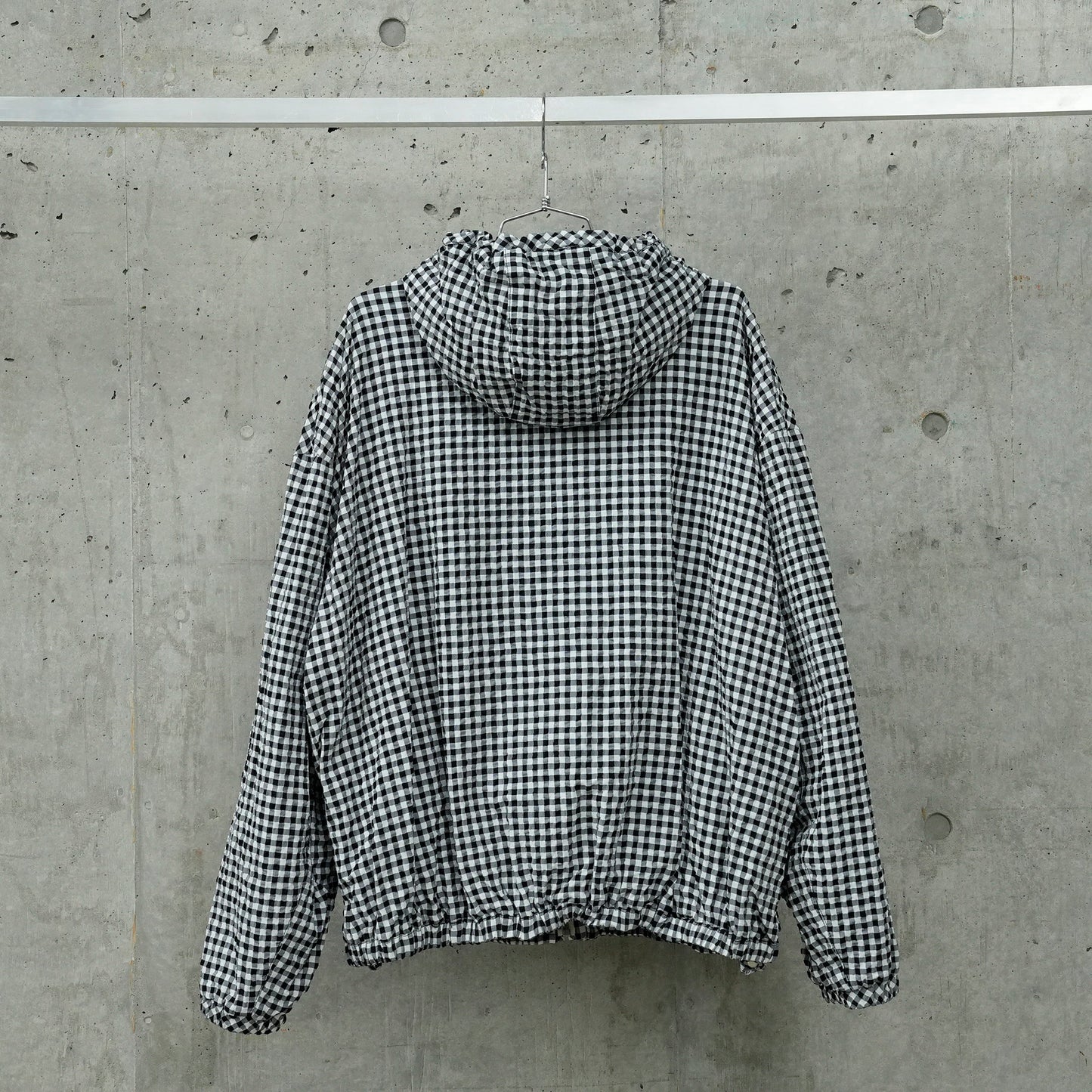 GINGHAM SEERSUCKER HOODED JACKET / CHN99