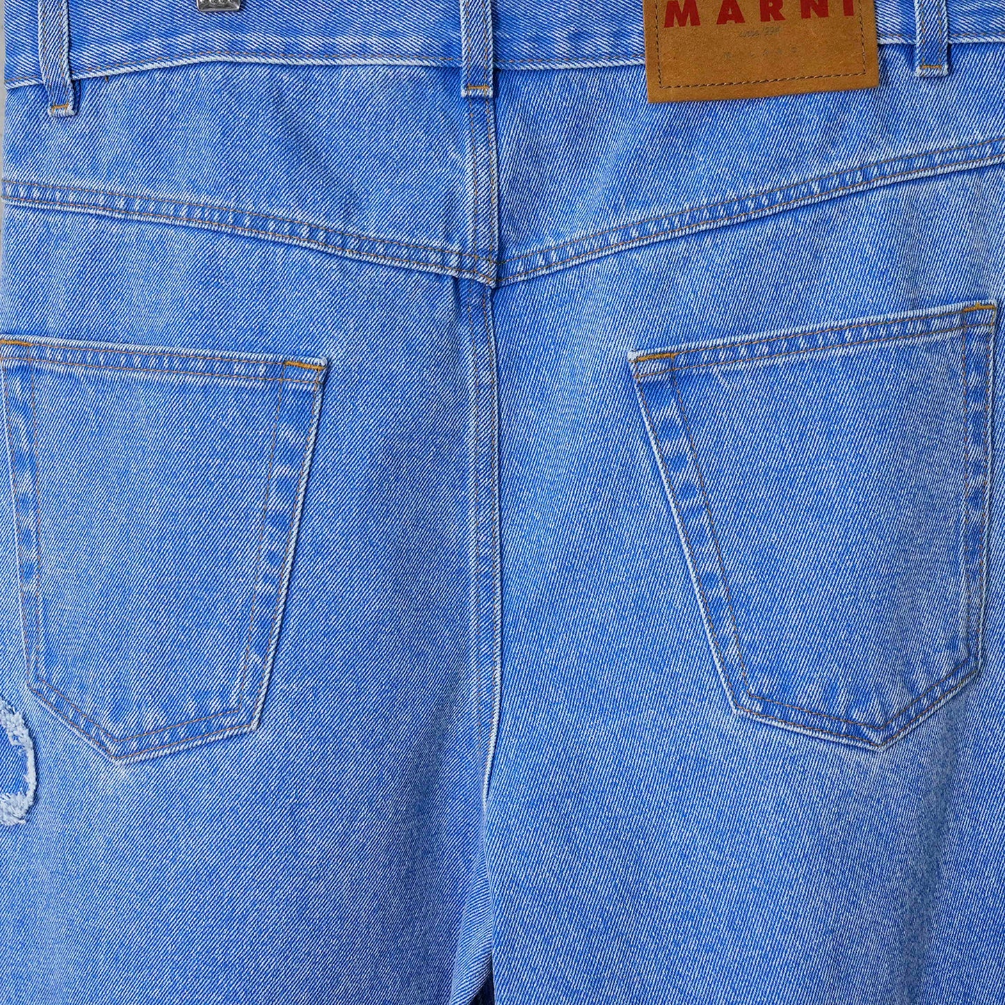 MID RISE BLUE JEANS WITH PATCH DETAIL / PCB44