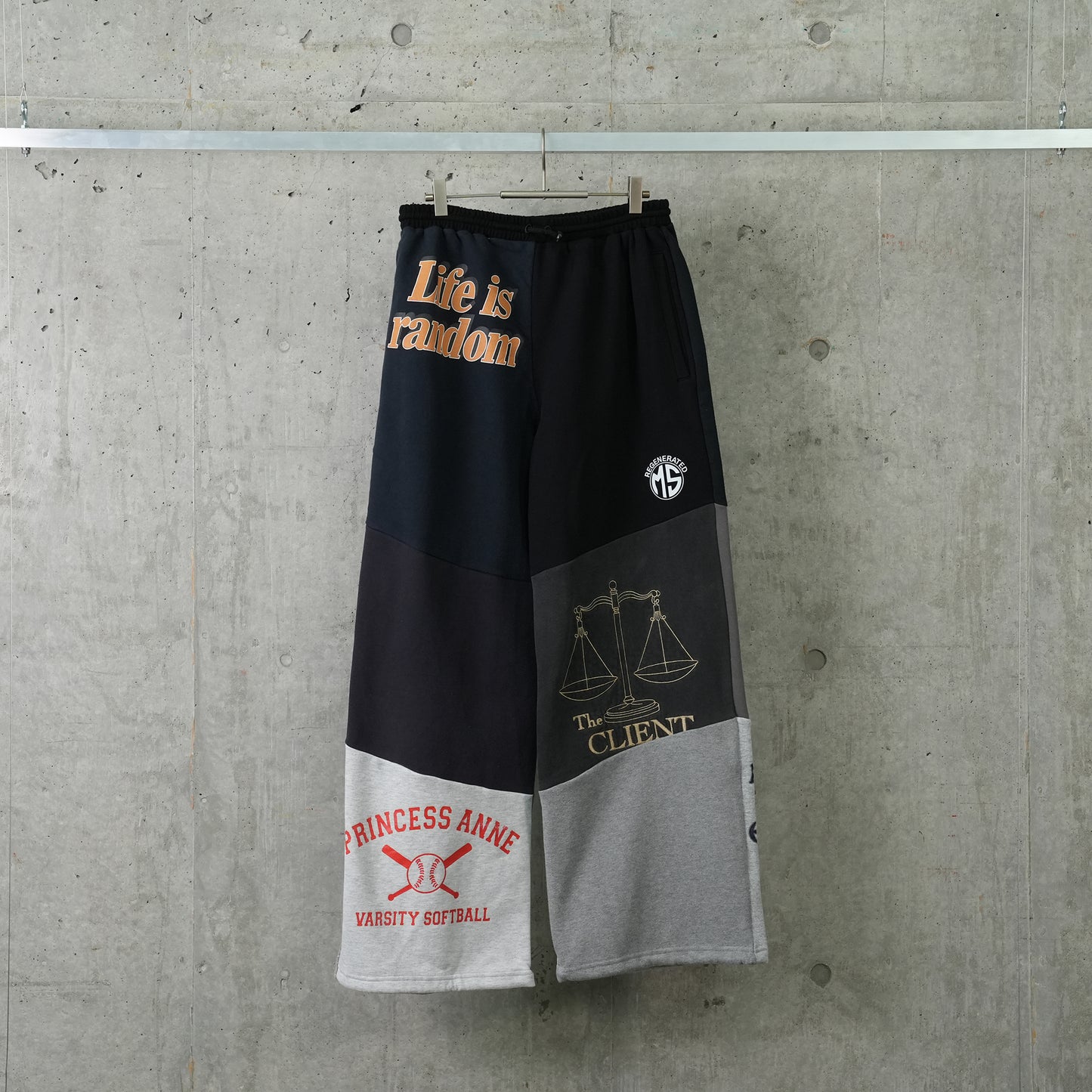 UPCYCLED GRAPHIC SWEATSHIRTS SWEATPANTS / GR95:MAGNET