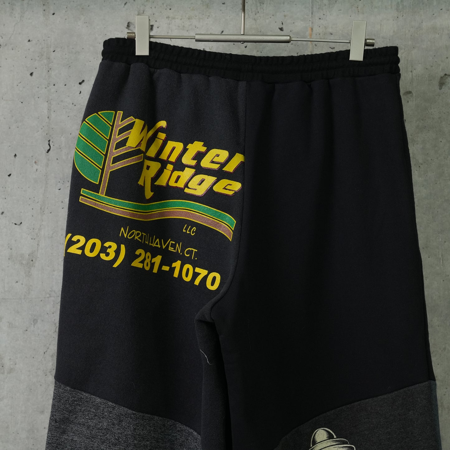 UPCYCLED GRAPHIC SWEATSHIRTS SWEATPANTS / GR95:MAGNET