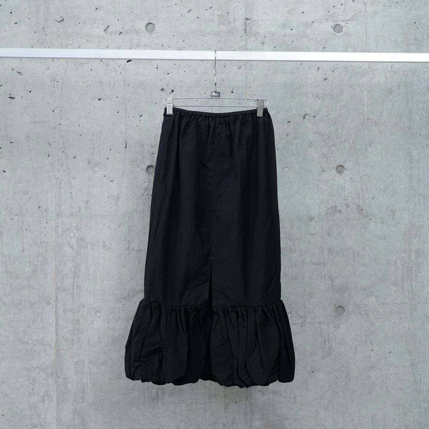 MS NYLON MIDI BUBBLE SKIRT / BK99:BLACK