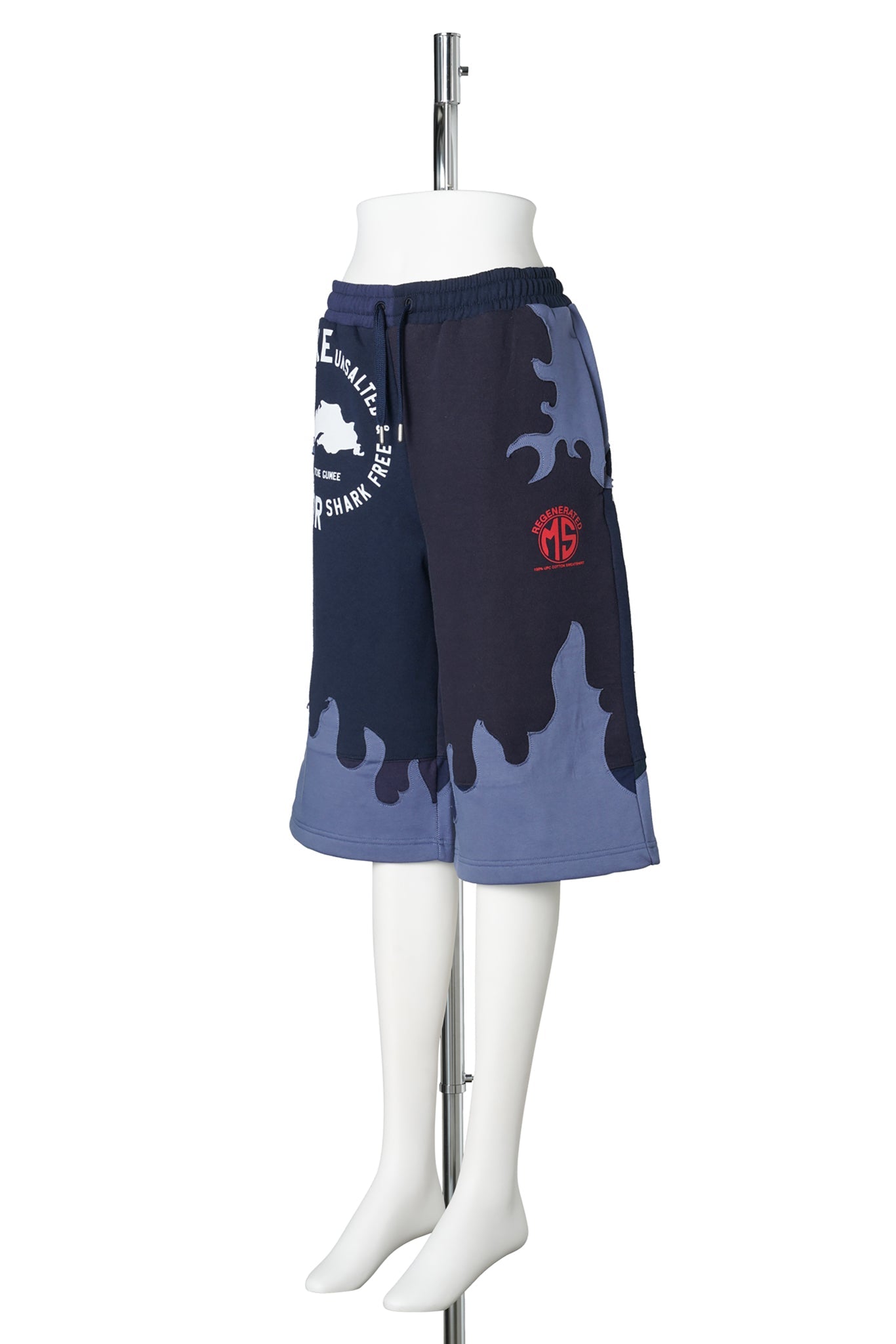 REGENERATED JERSEY BERMUDA WITH FLOWERS PATCHES / BL90:NAVY