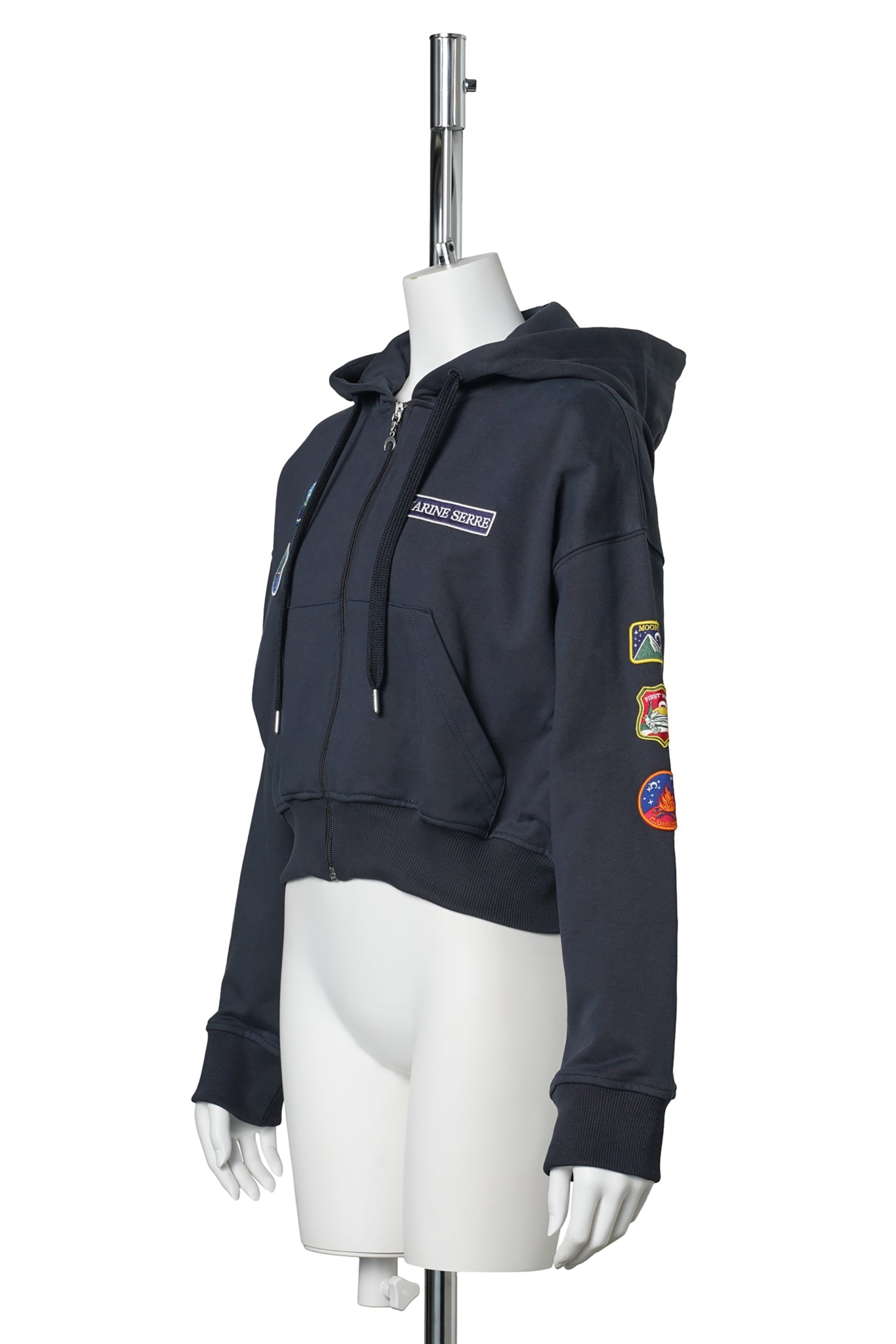 SCOUT PATCHES ZIPPED CROPPED HOODIE / BL81：GRAPHITE BLUE