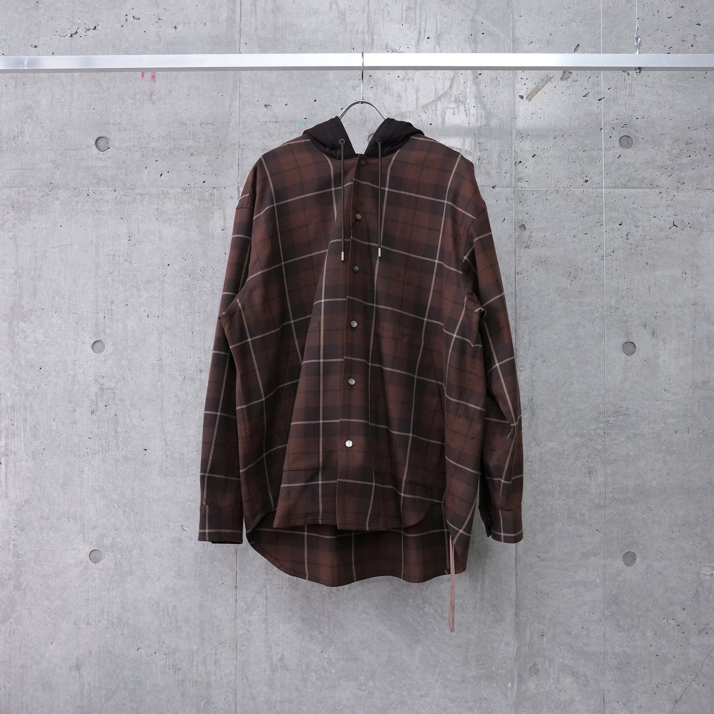 SH003 / 117:BROWN PLAID