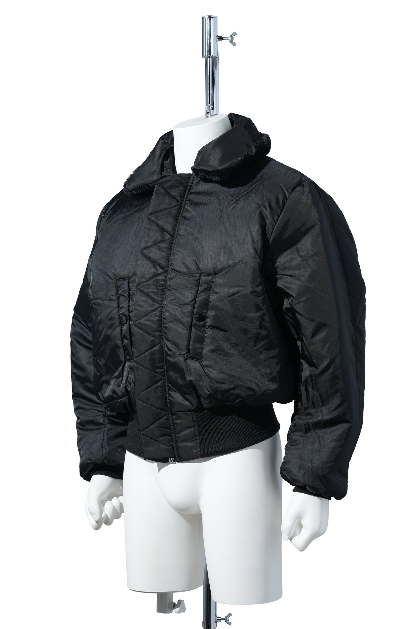 MASTERMIND WORLD x ALPHA INDUSTRIES B-15 FLIGHT JACKET / 012:BLACK