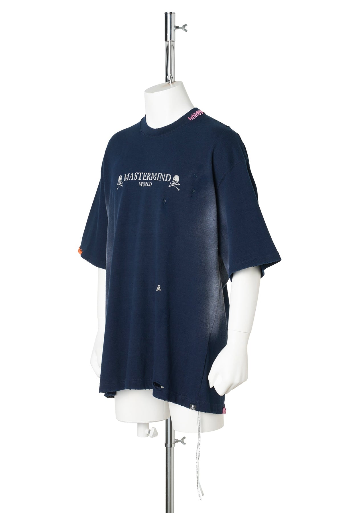 TS005 / 010:NAVY