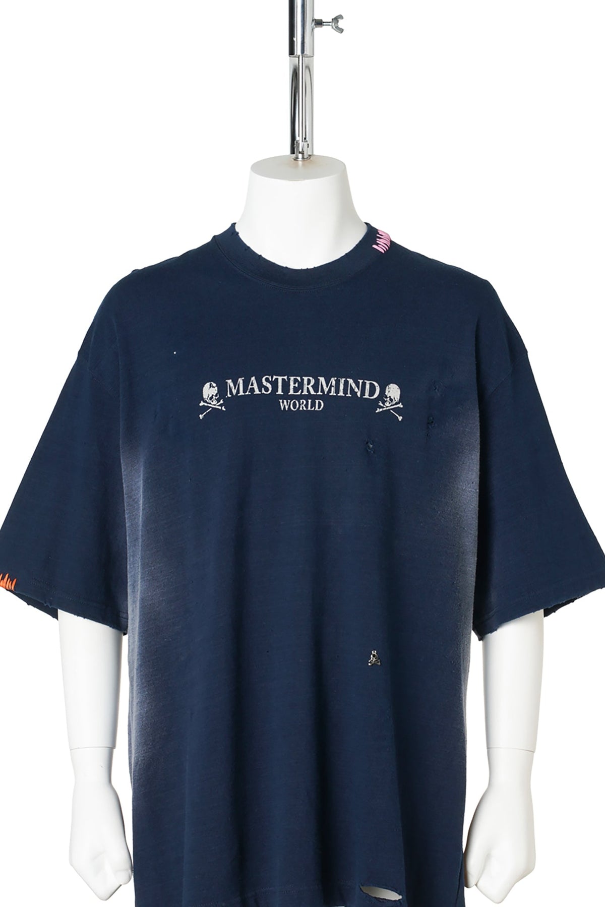 TS005 / 010:NAVY