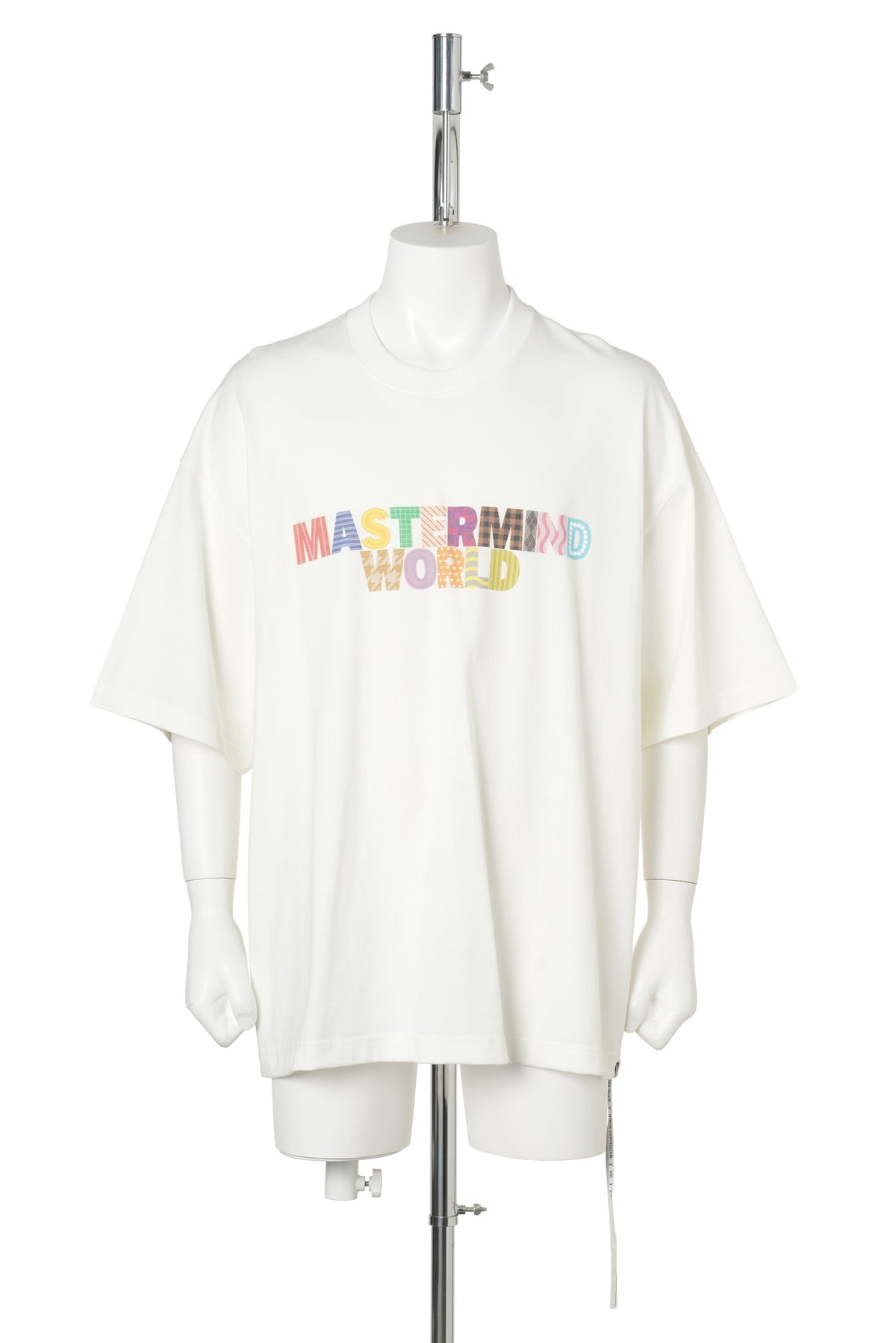 TS038 / 001:WHITE
