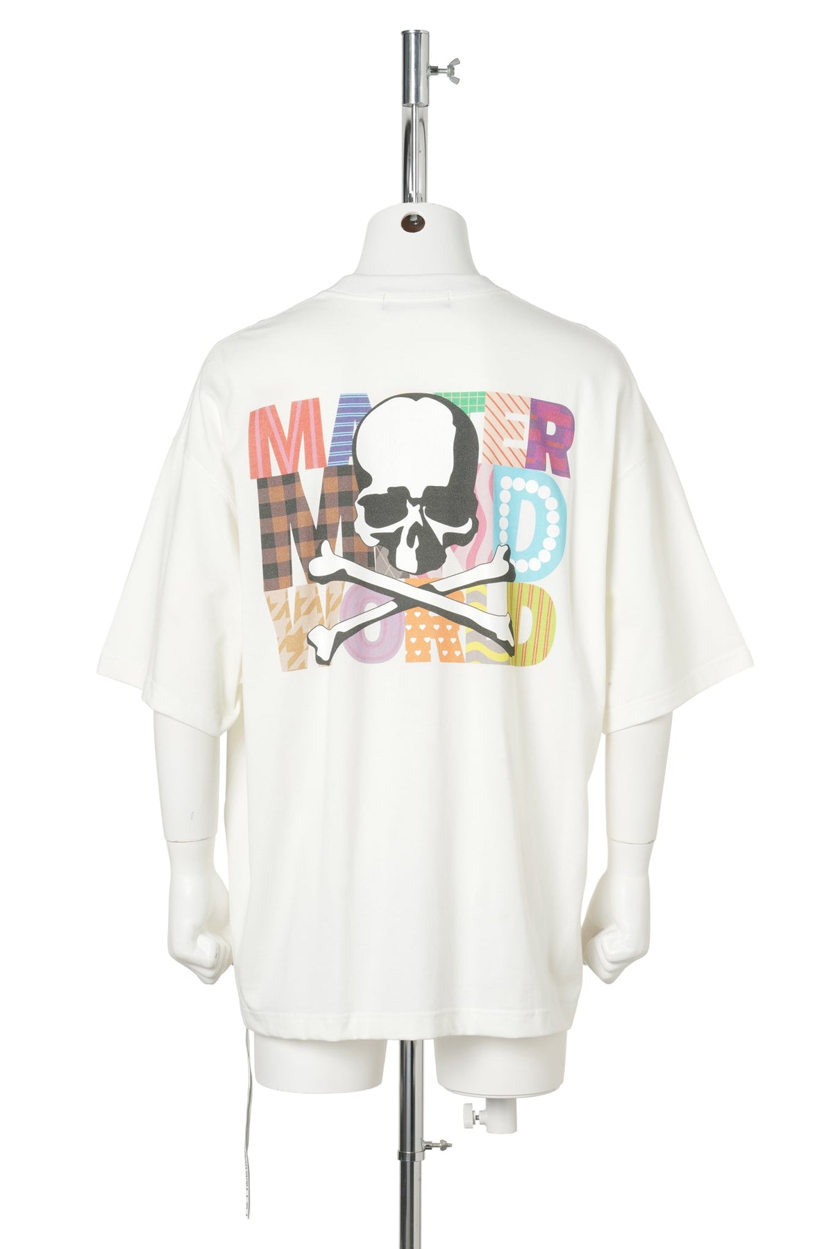 TS038 / 001:WHITE