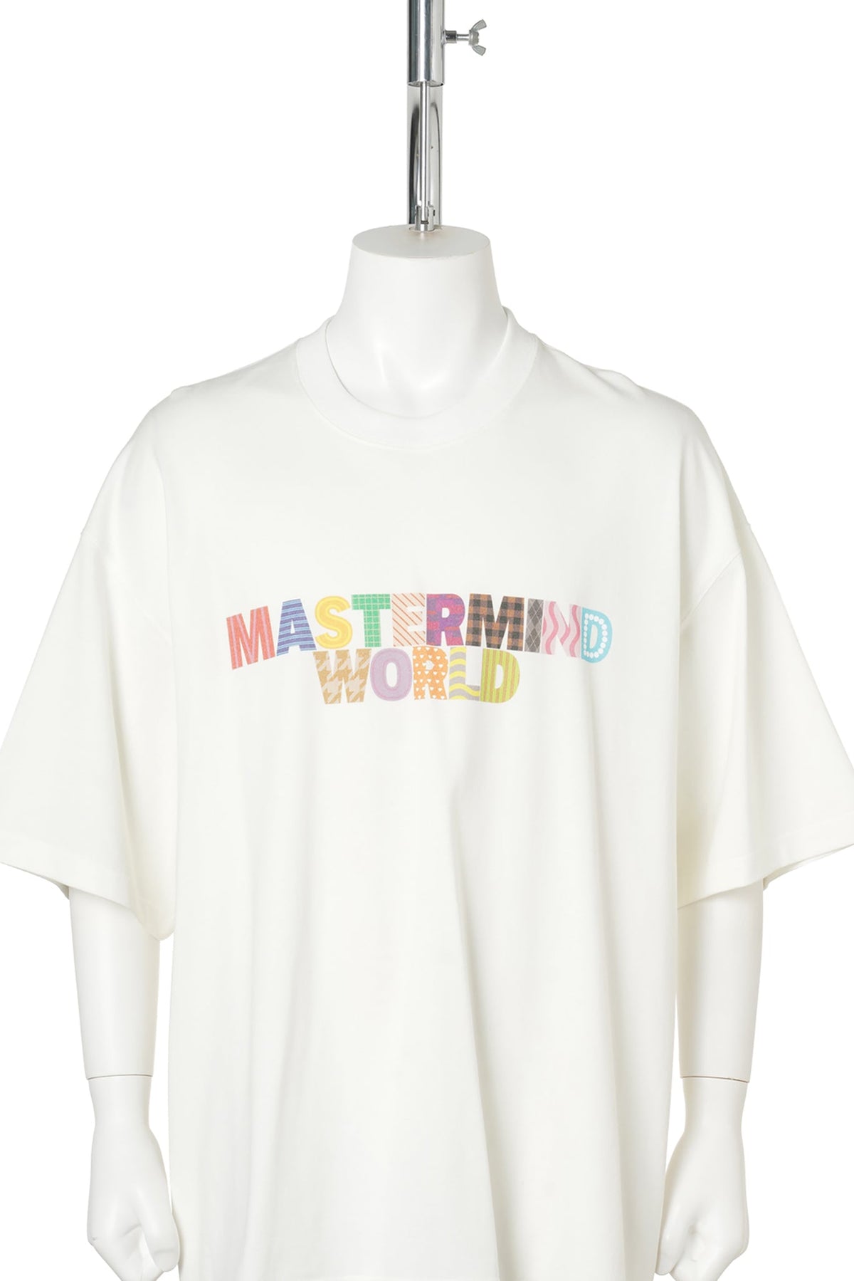 TS038 / 001:WHITE