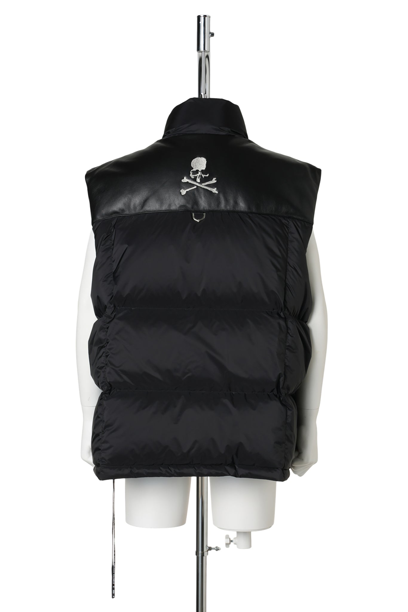 VE002 / 012:BLACK