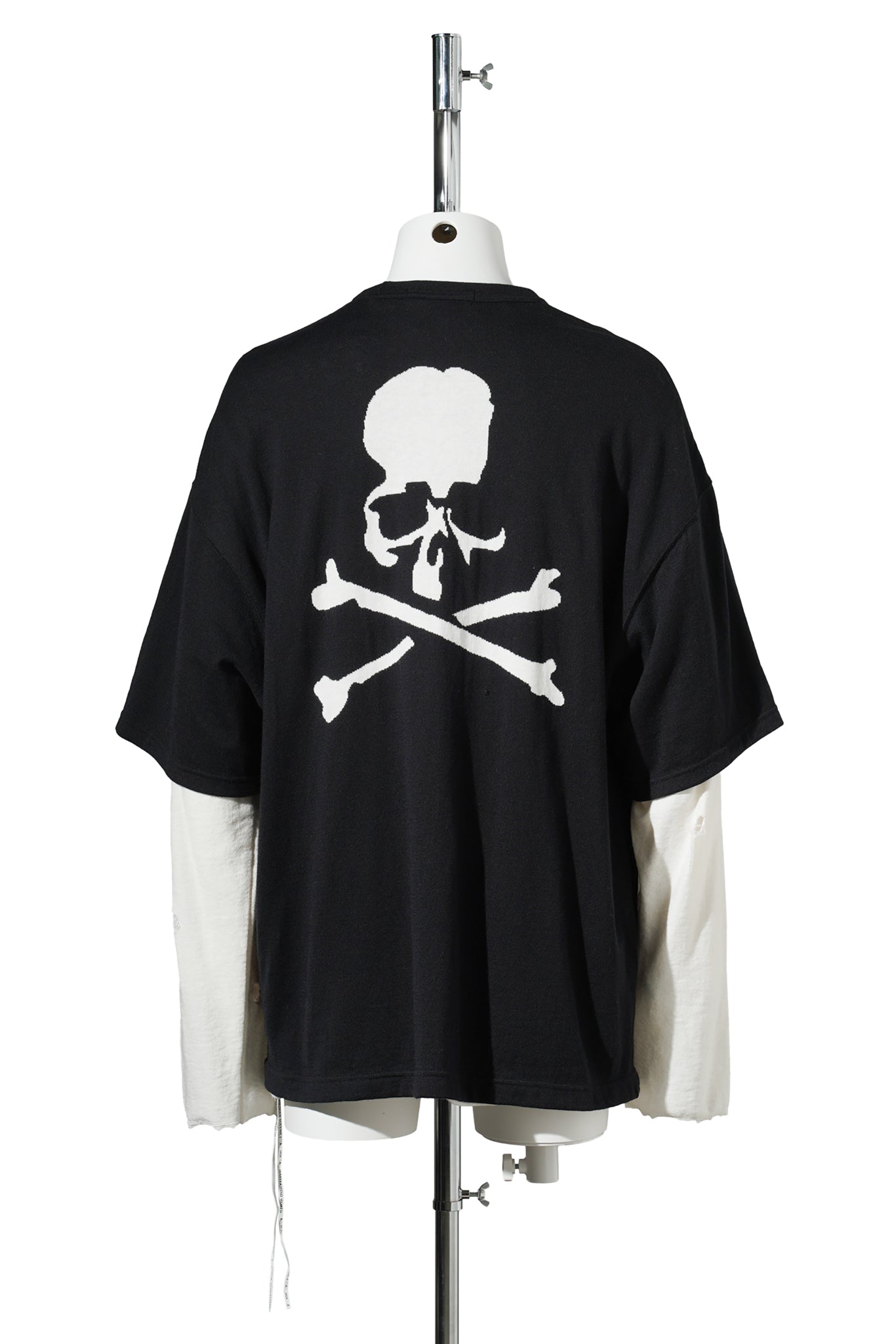 KN001 / 204:BLACK x WHITE