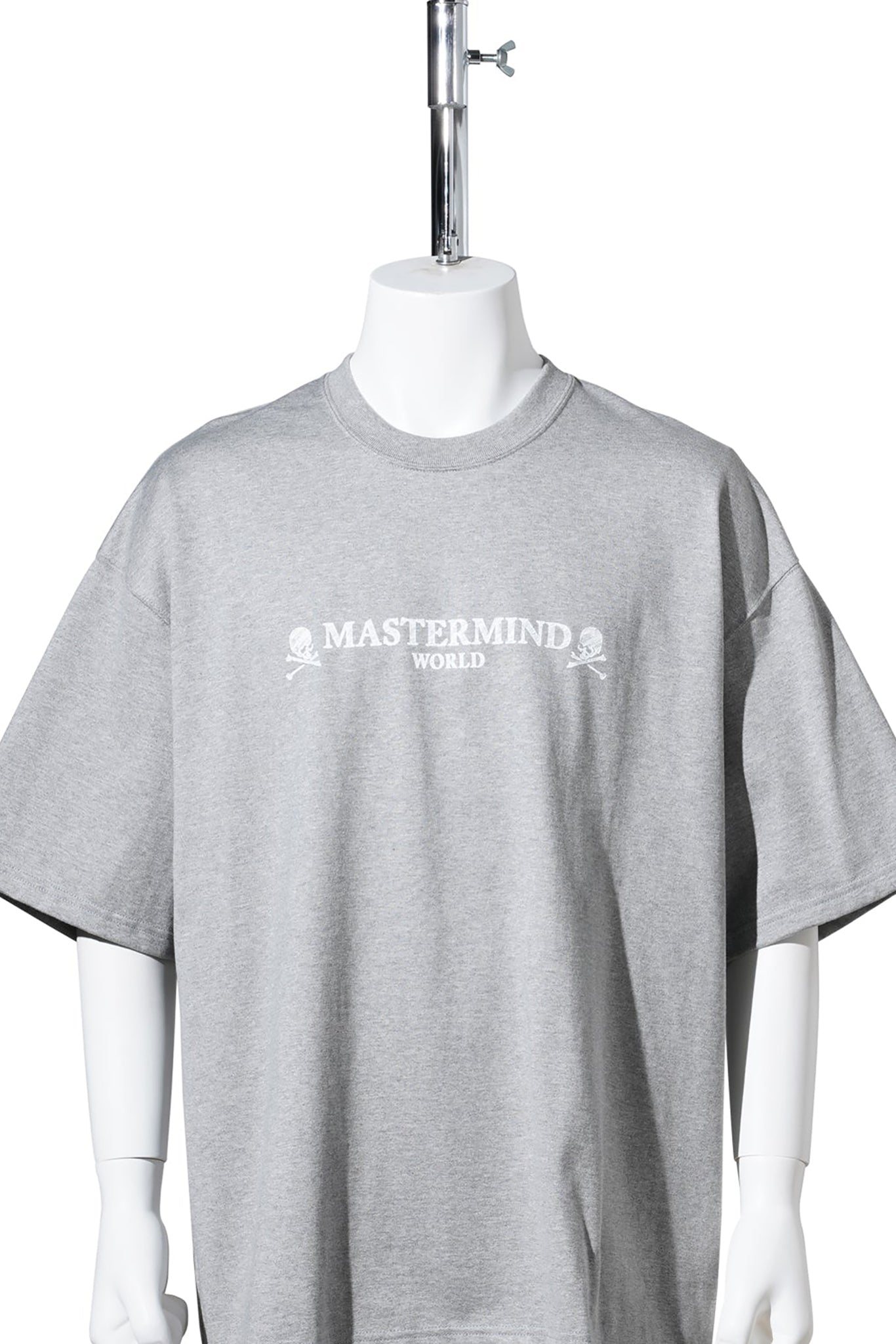 TS057 / 011:TOP GRAY