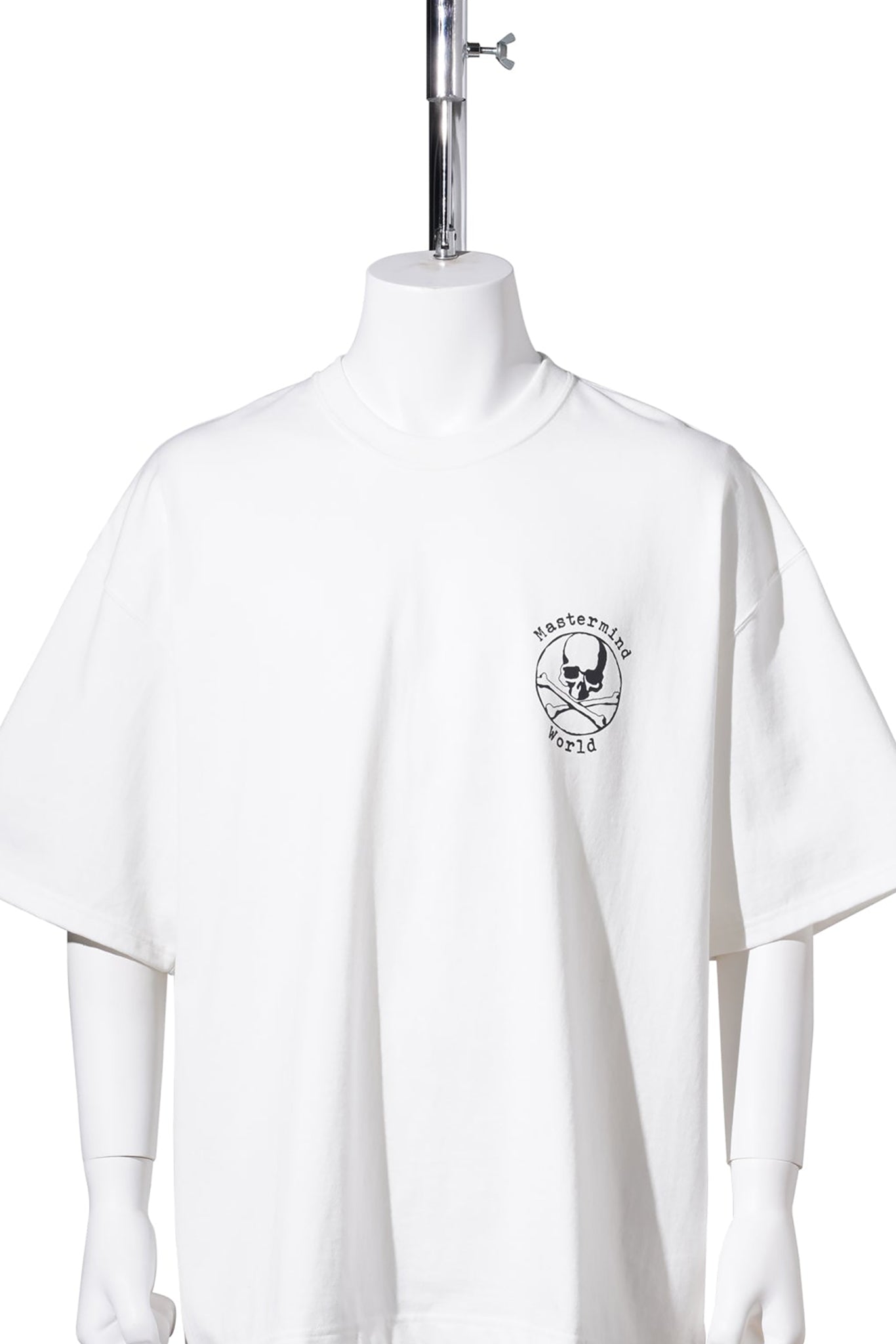 TS063 / 001:WHITE