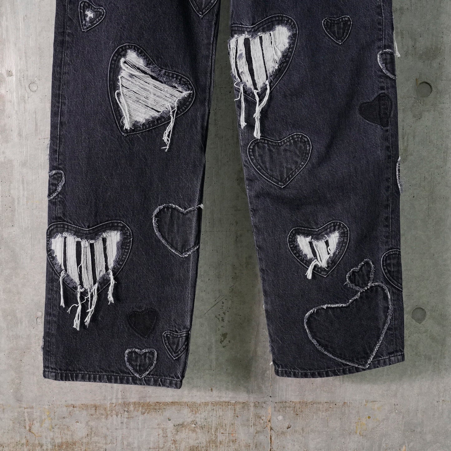 HEART PATCHWORK JEANS / HEART CHARCOAL WASH