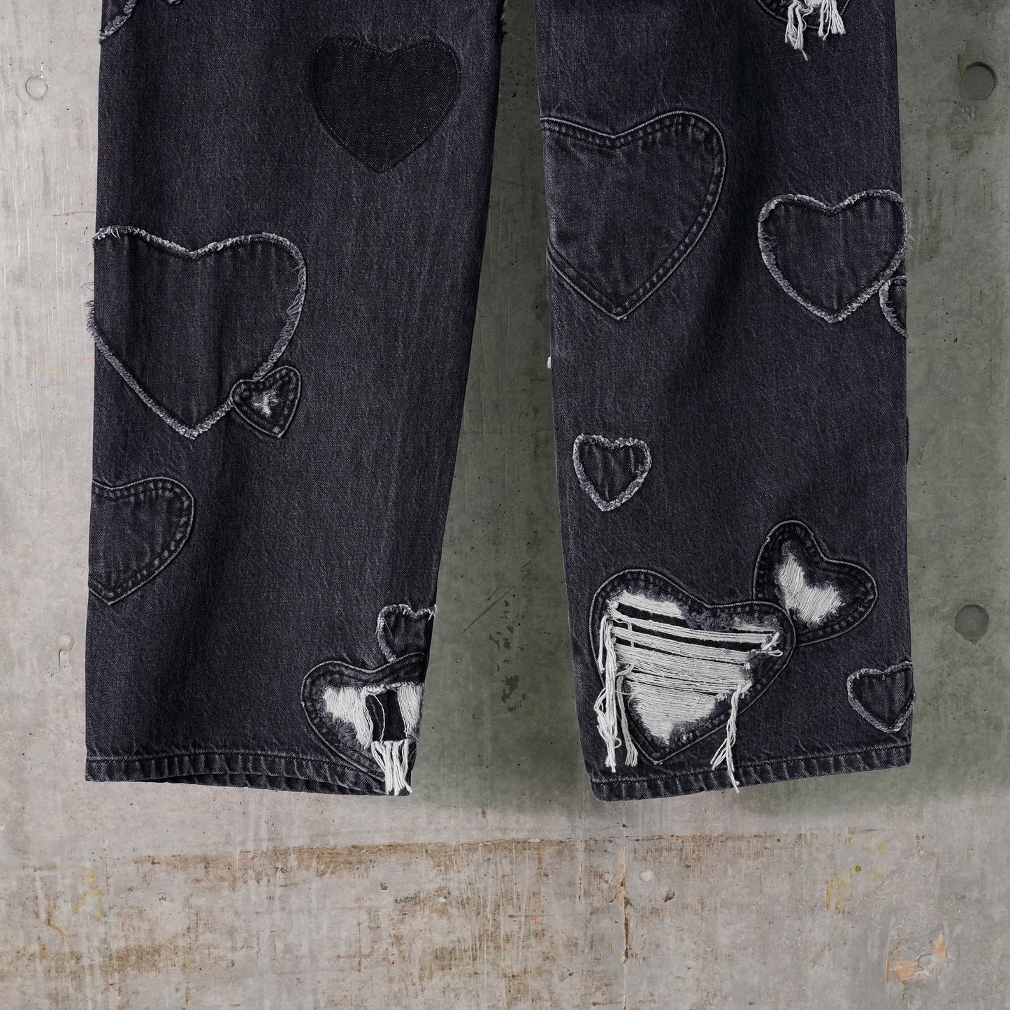 HEART PATCHWORK JEANS / HEART CHARCOAL WASH