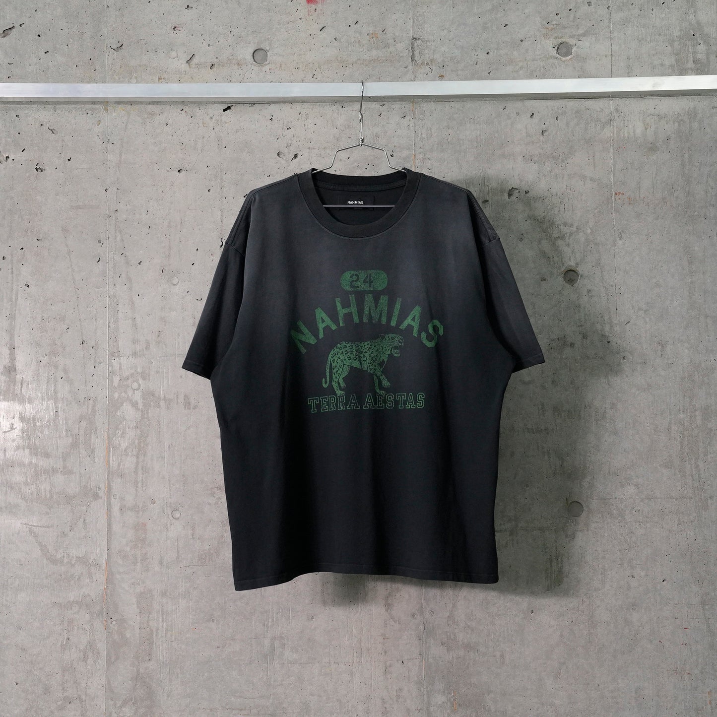 TERRAESTIVA BOXY T-SHIRT / WORN BLACK