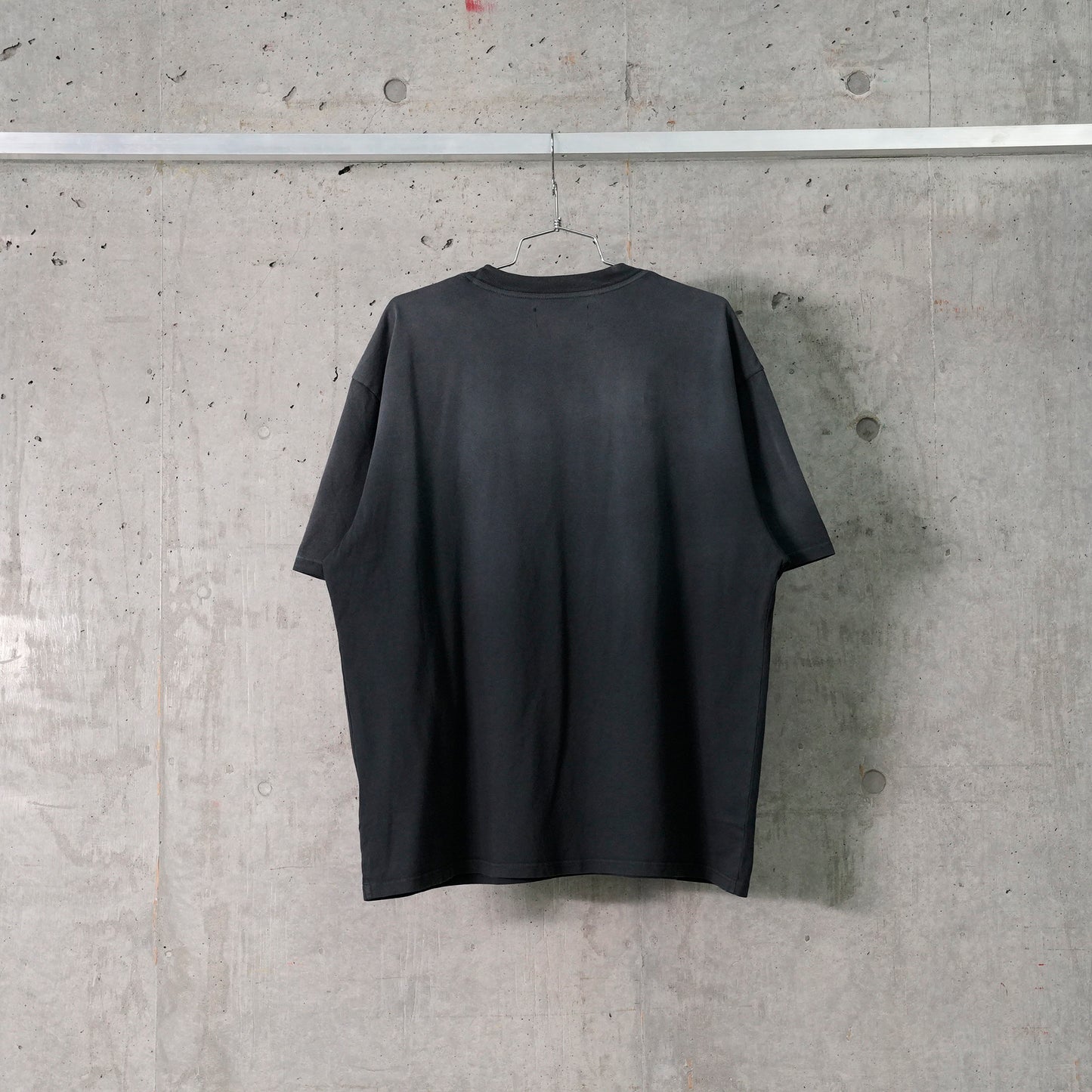 TERRAESTIVA BOXY T-SHIRT / WORN BLACK