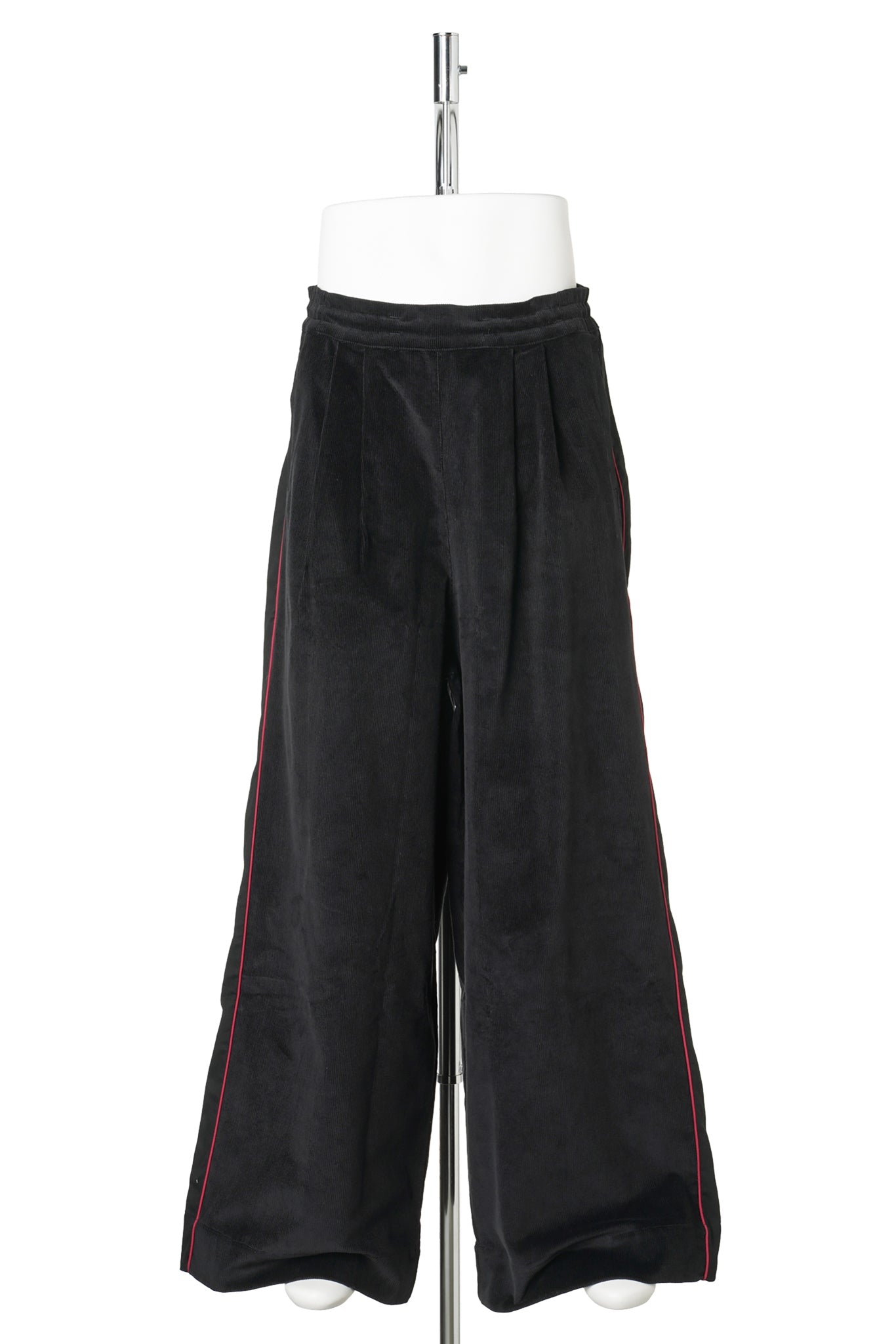 PLEATED TRACK PANT / BLACK