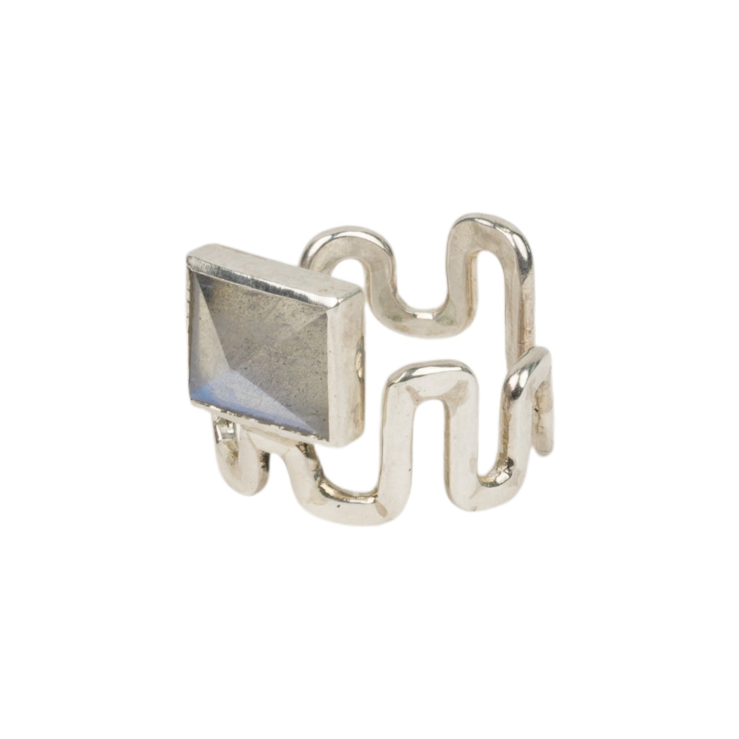 ABSTRACT RING WITH PYRAMID LABRADRITE