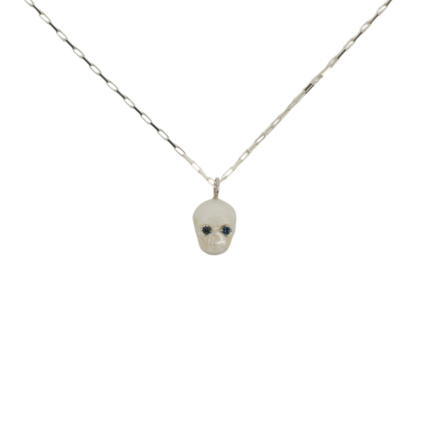 SKULL PEARL NECKLACE WITH BLUE SAPPHIRE EYES