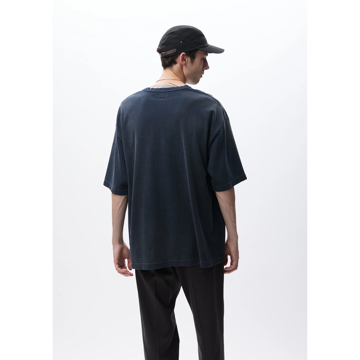 SAVAGE CREWNECK SS / BLACK