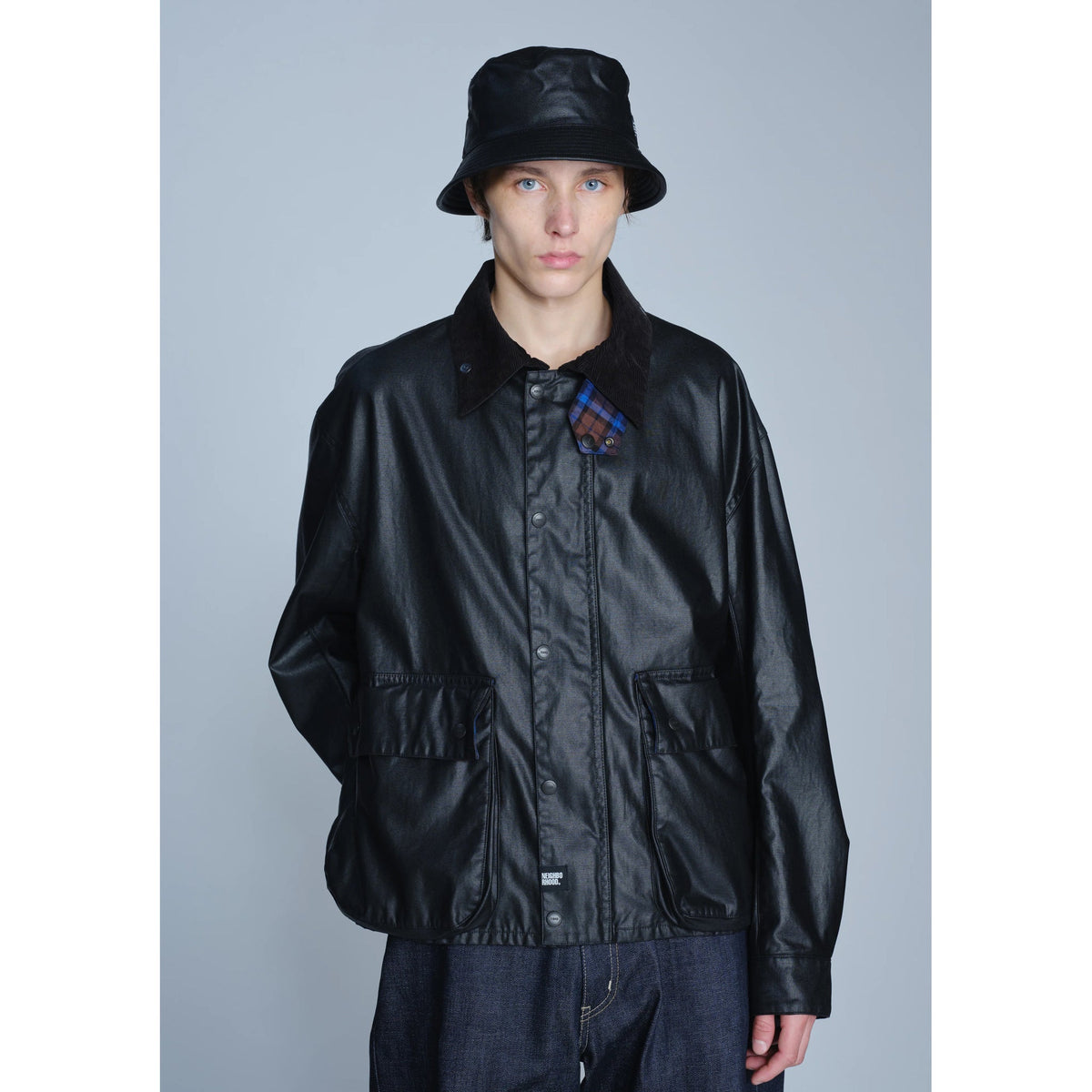 COATED SHORT JACKET / BLACK