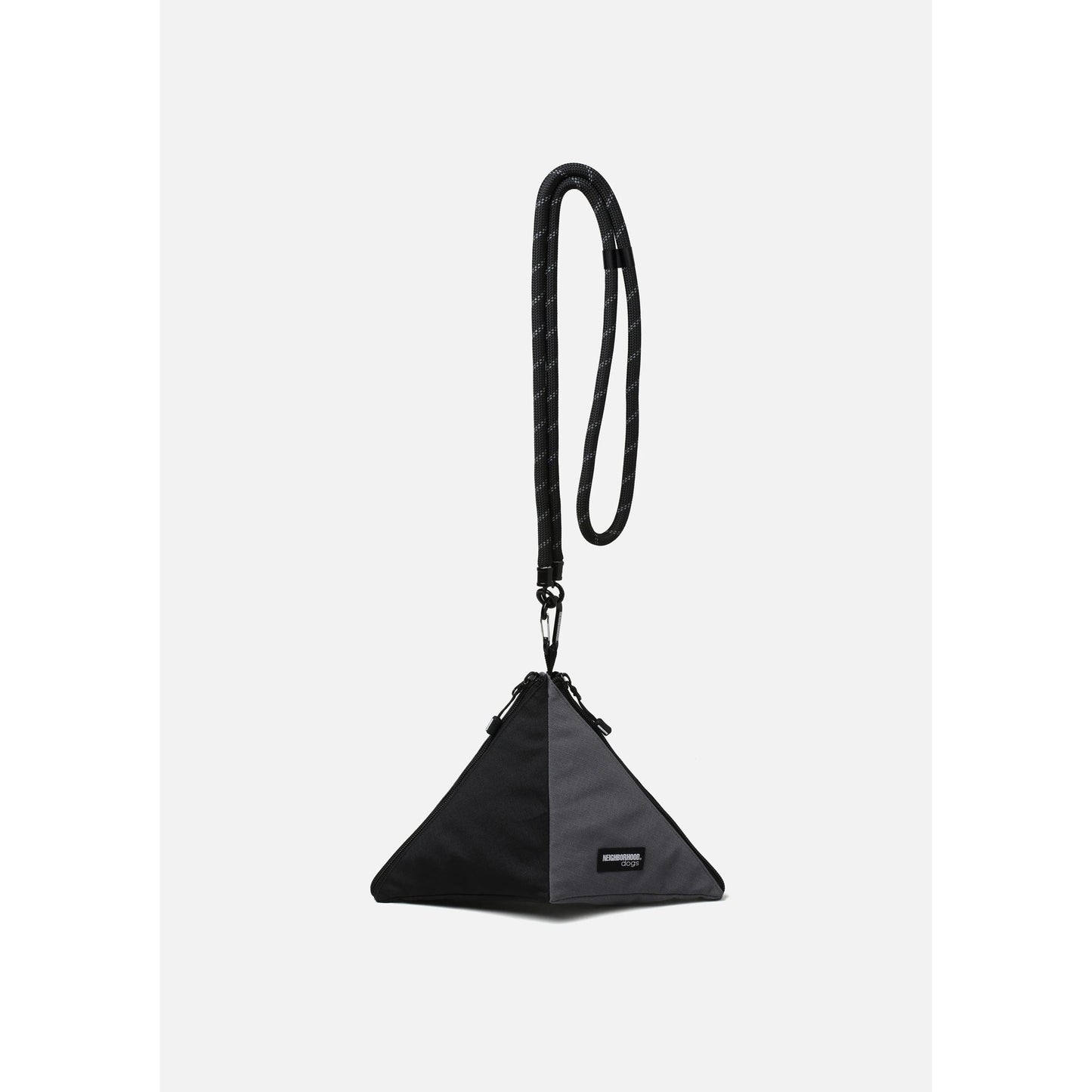 DOG TRIANGLE POUCH / BLACK×GRAY