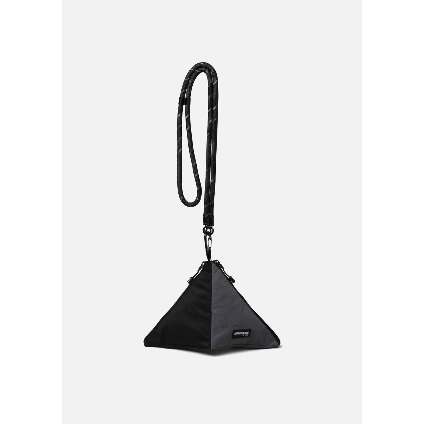 DOG TRIANGLE POUCH / BLACK×GRAY