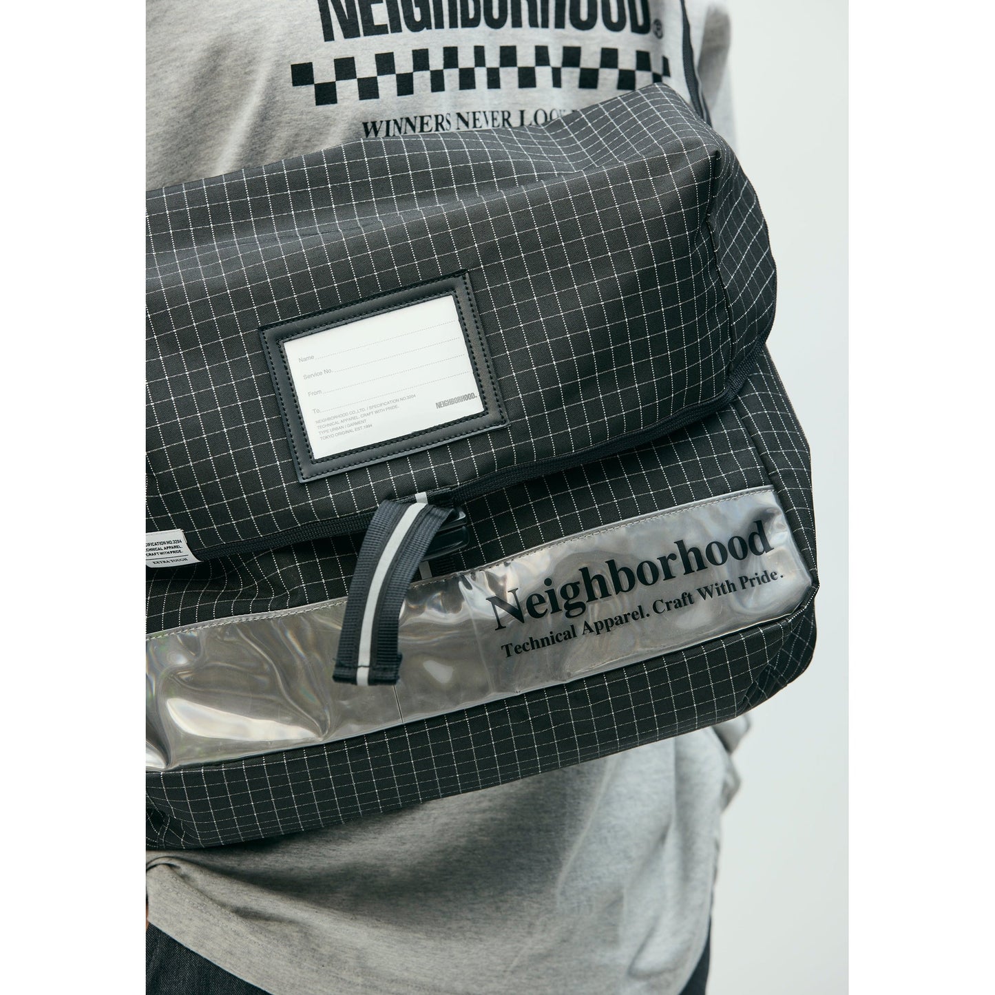 REFLECTIVE MESSENGER BAG / BLACK