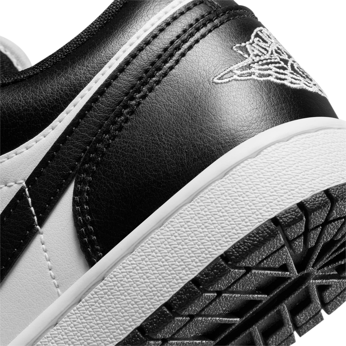 WMNS AIR JORDAN 1 LOW / 101:WHITE/BLACK-WHITE