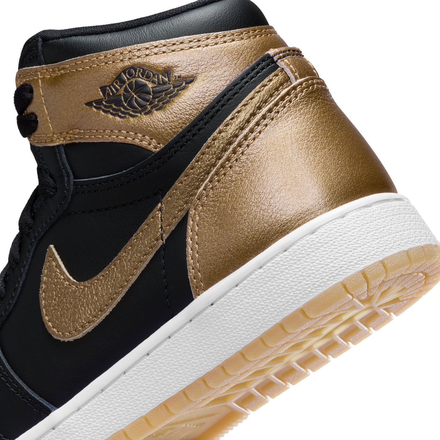 AIR JORDAN 1 RETRO HIGH OG GS / 071:BLACK/METALLIC GOLD-SAIL