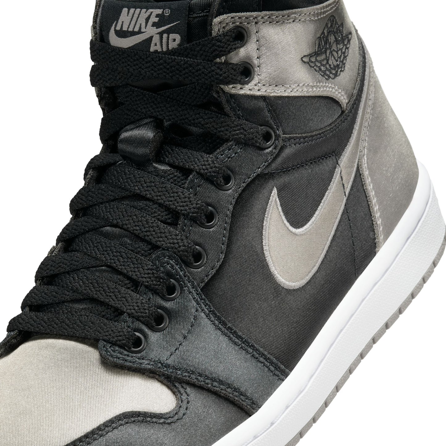 WMNS AIR JORDAN 1 RETRO HI OG / 010:BLACK/MEDIUM GREY-WHITE